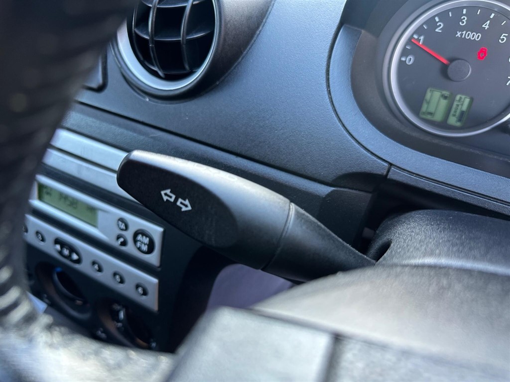 Used Ford Fiesta 2005 for sale - 76960395: Photo 76