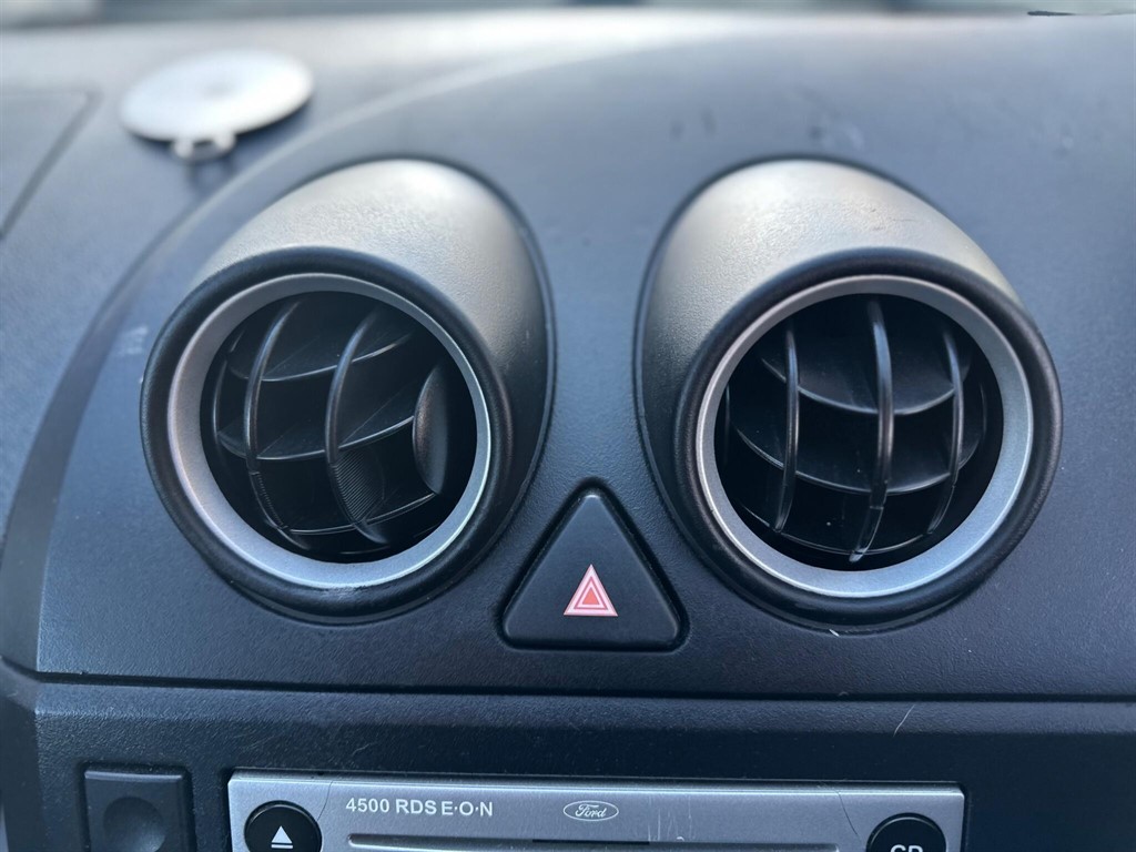 Used Ford Fiesta 2005 for sale - 76960395: Photo 79