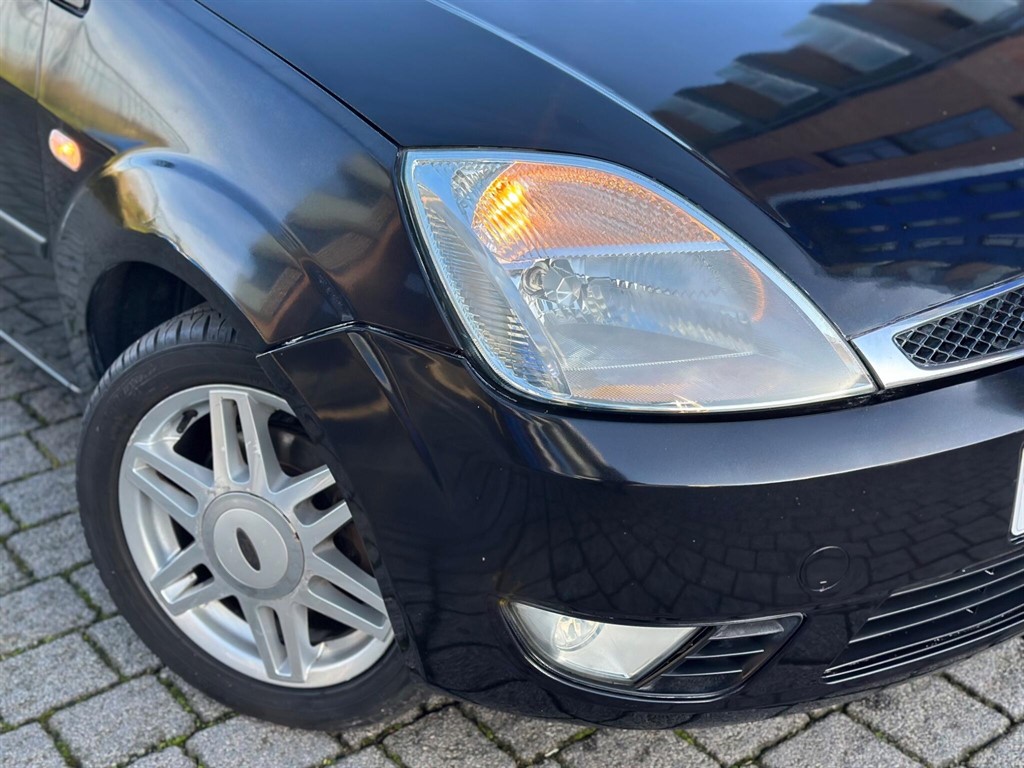 Used Ford Fiesta 2005 for sale - 76960395: Photo 82