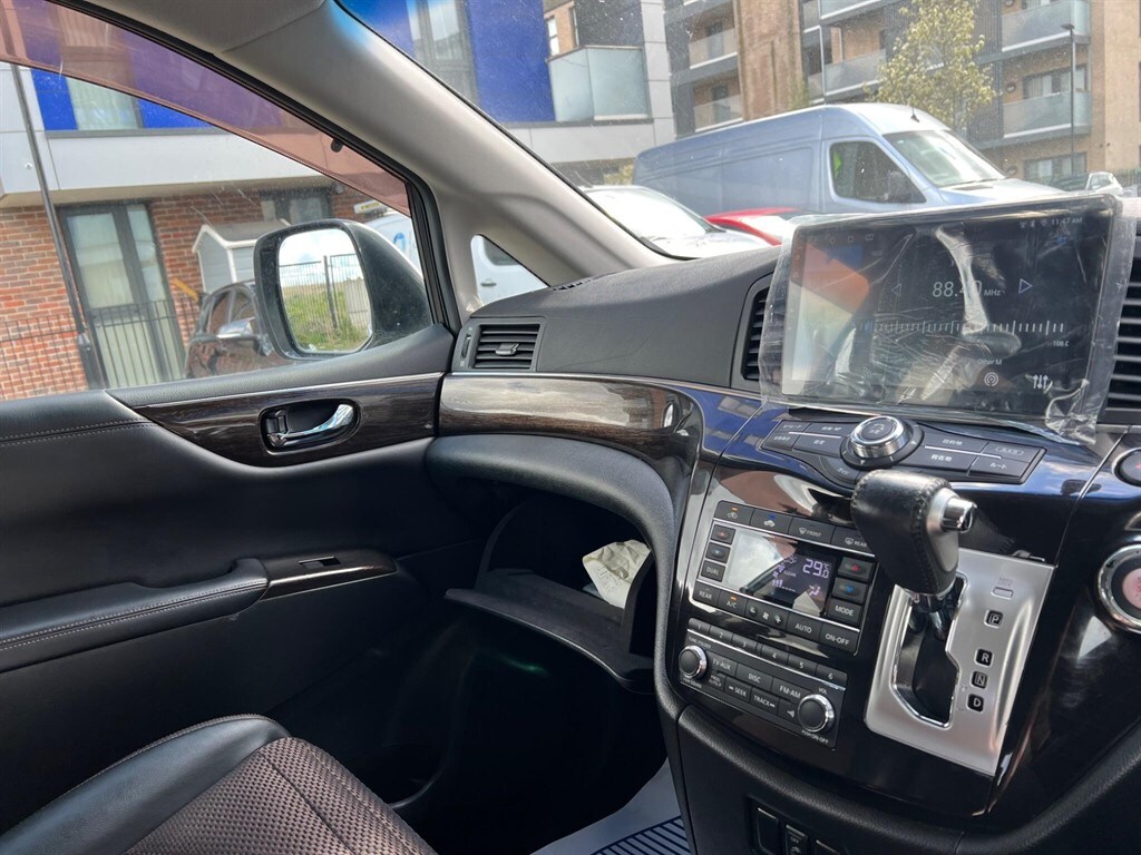 Used Nissan Elgrand 2023 for sale - 78118118: Photo 13