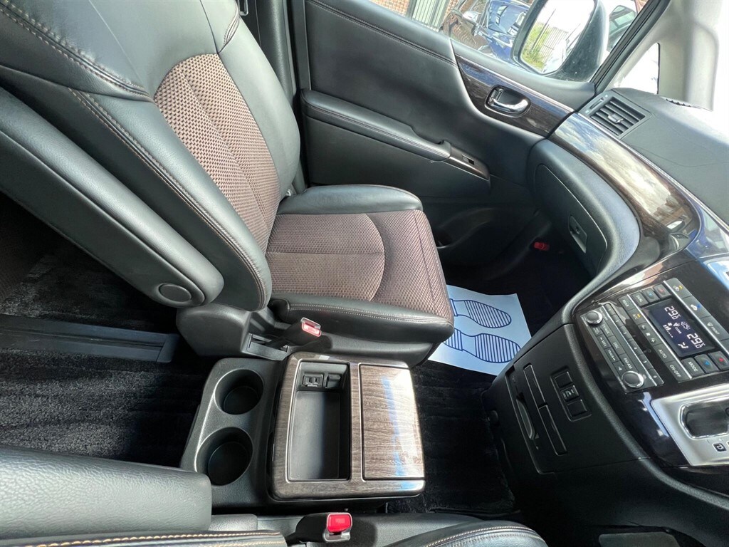 Used Nissan Elgrand 2023 for sale - 78118118: Photo 19