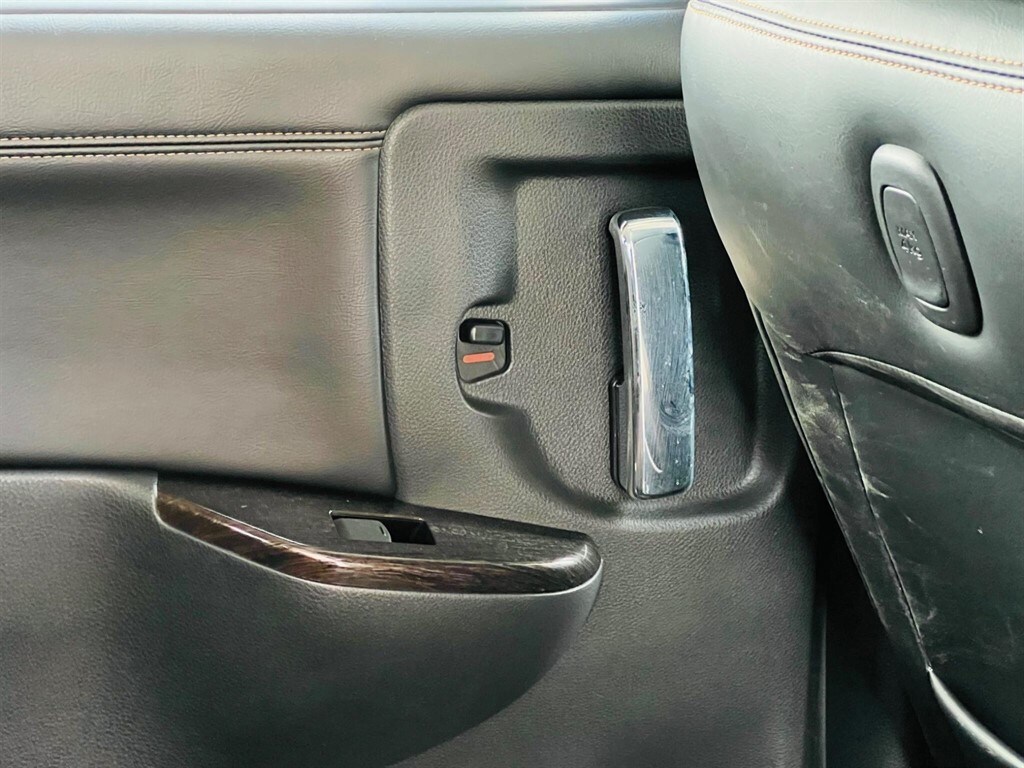 Used Nissan Elgrand 2023 for sale - 78118118: Photo 23