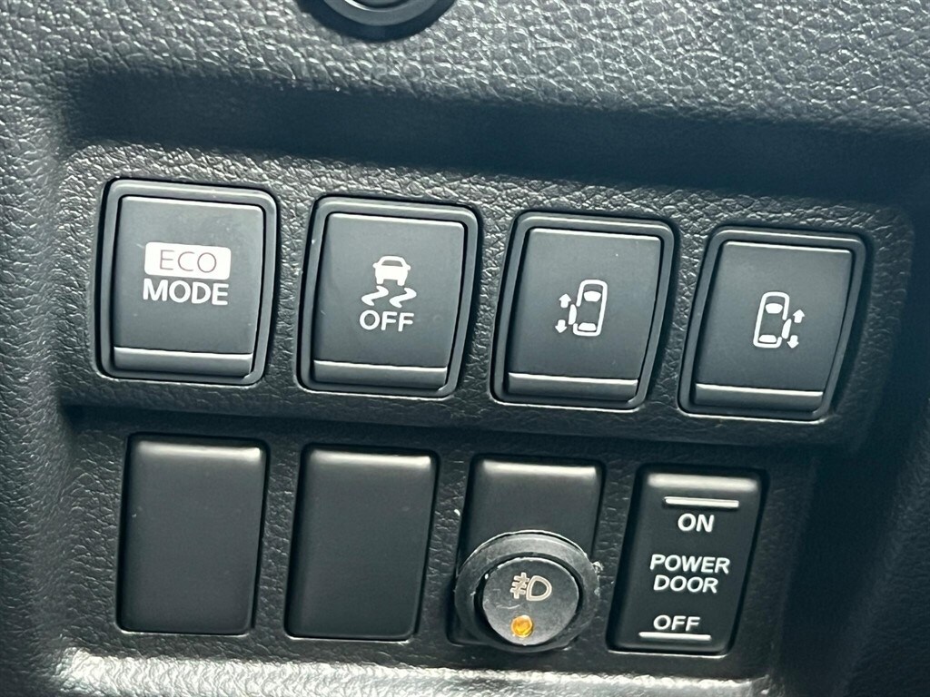 Used Nissan Elgrand 2023 for sale - 78118118: Photo 40