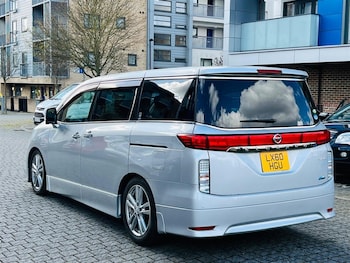 Used Nissan Elgrand 2023 for sale - 78118118: Photo