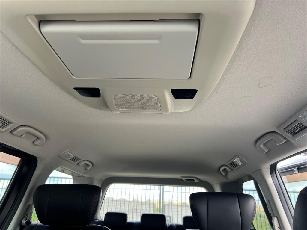 Used Nissan Elgrand 2023 for sale - 78118118: Photo 60