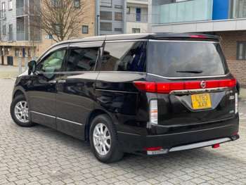Used Nissan Elgrand 2013 for sale - 74634325: Photo