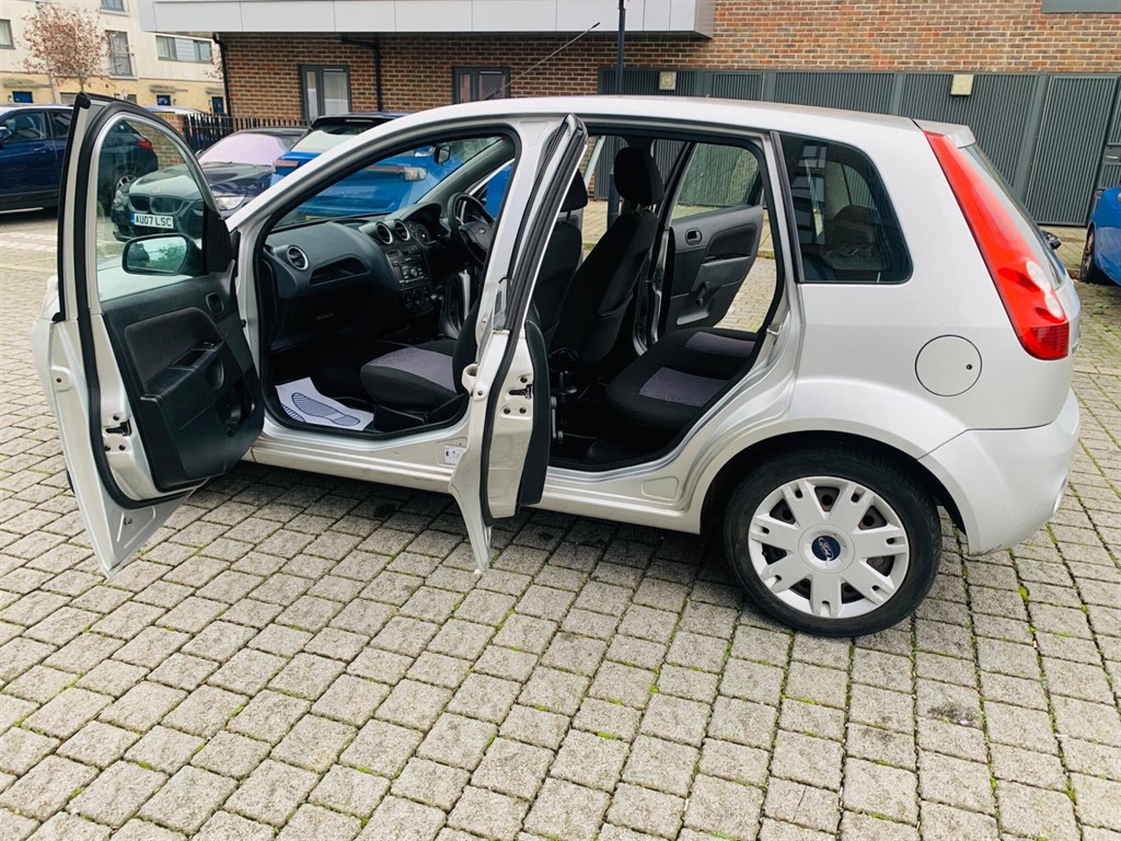 Used Ford Fiesta 2006 for sale - 77021999: Photo 8