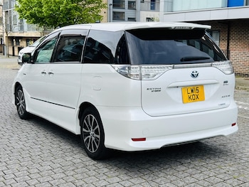 Used Toyota Estima 2015 for sale - 79108716: Photo