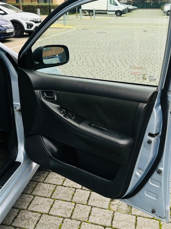 Used Toyota Corolla 2005 for sale - 76999793: Photo 32