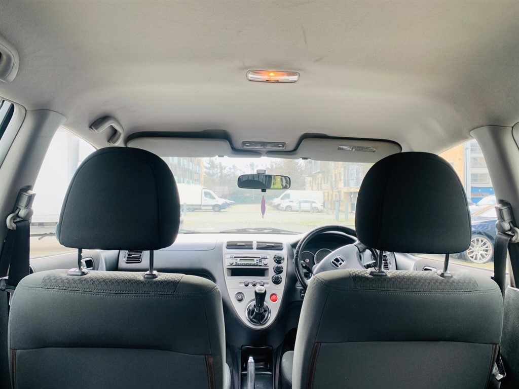 Used Honda Civic 2005 for sale - 77588875: Photo 12