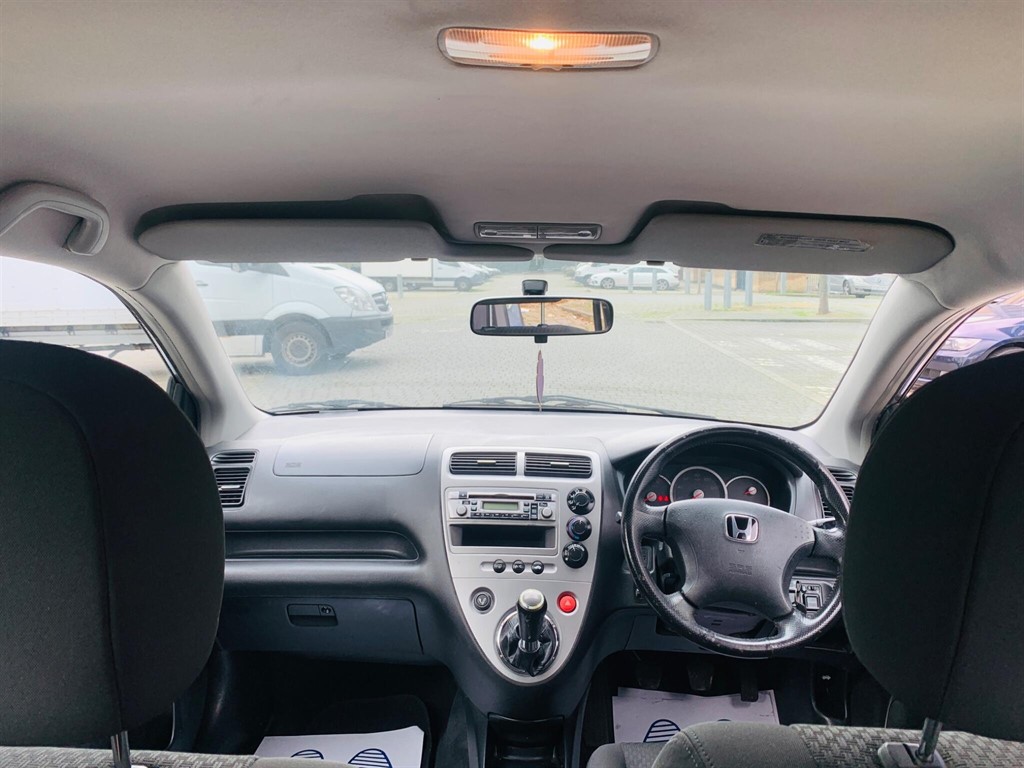Used Honda Civic 2005 for sale - 77588875: Photo 13