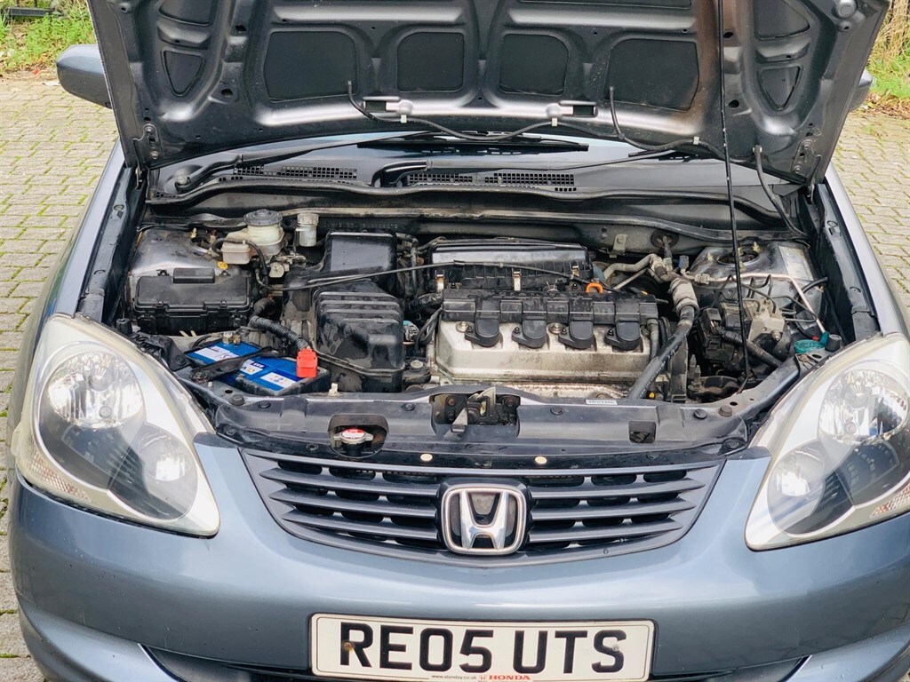 Used Honda Civic 2005 for sale - 77588875: Photo 42