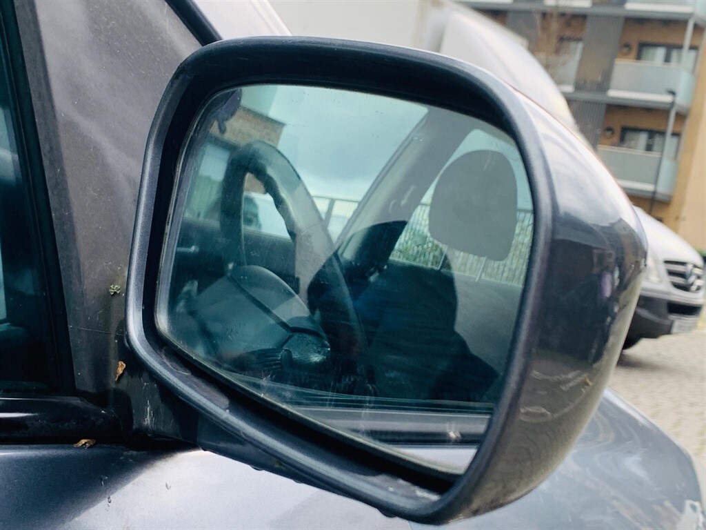 Used Honda Civic 2005 for sale - 77588875: Photo 45