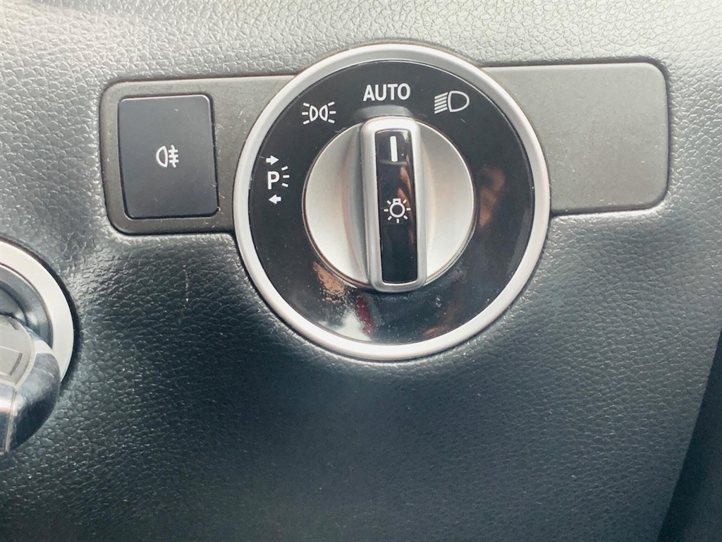 Used Mercedes-Benz B Class 2015 for sale - 77638331: Photo 32