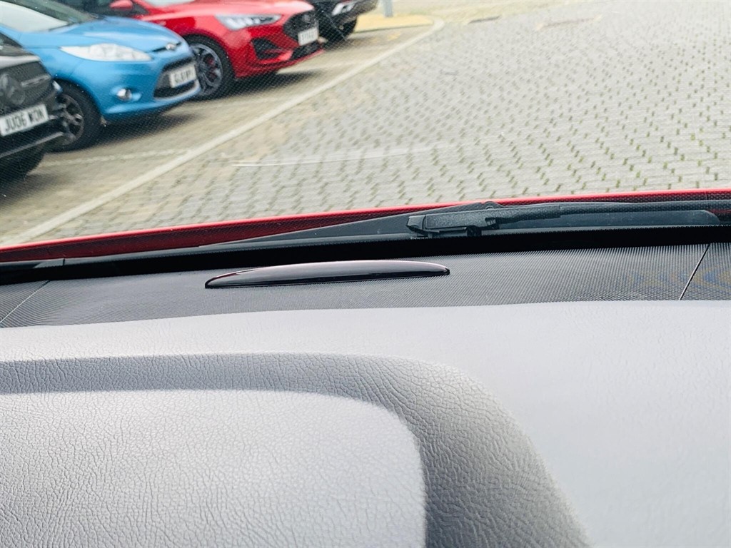 Used Mercedes-Benz B Class 2015 for sale - 77638331: Photo 60