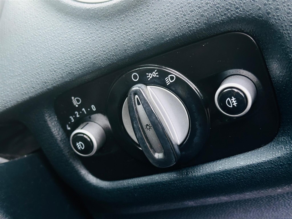 Used Ford Fiesta 2012 for sale - 77232404: Photo 23