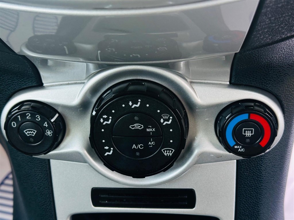 Used Ford Fiesta 2012 for sale - 77232404: Photo 26