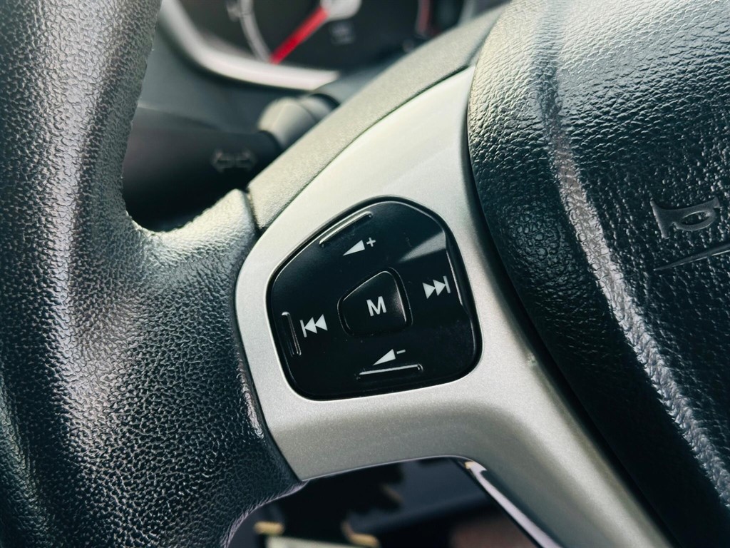 Used Ford Fiesta 2012 for sale - 77232404: Photo 28