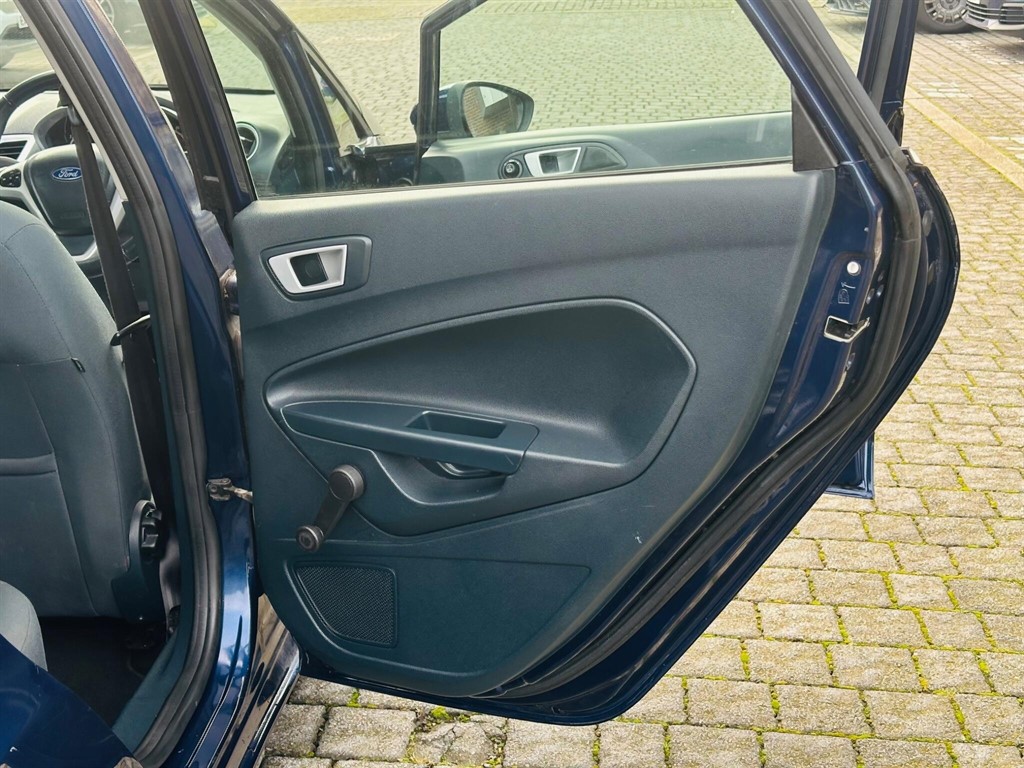 Used Ford Fiesta 2012 for sale - 77232404: Photo 34