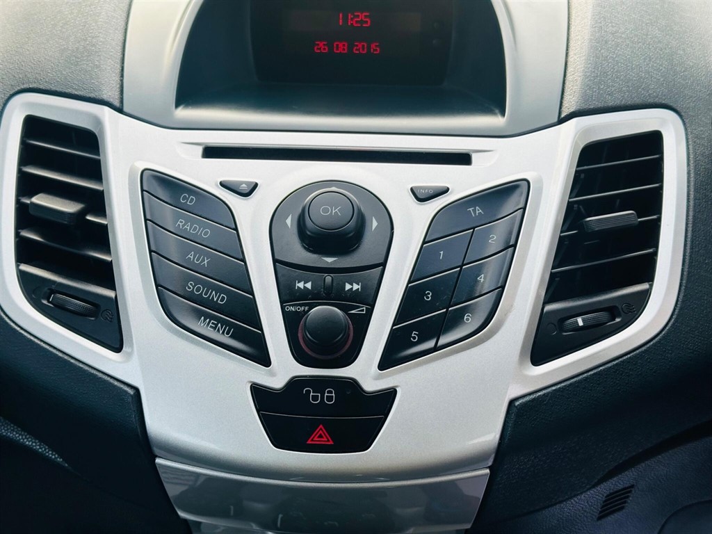 Used Ford Fiesta 2012 for sale - 77232404: Photo 39