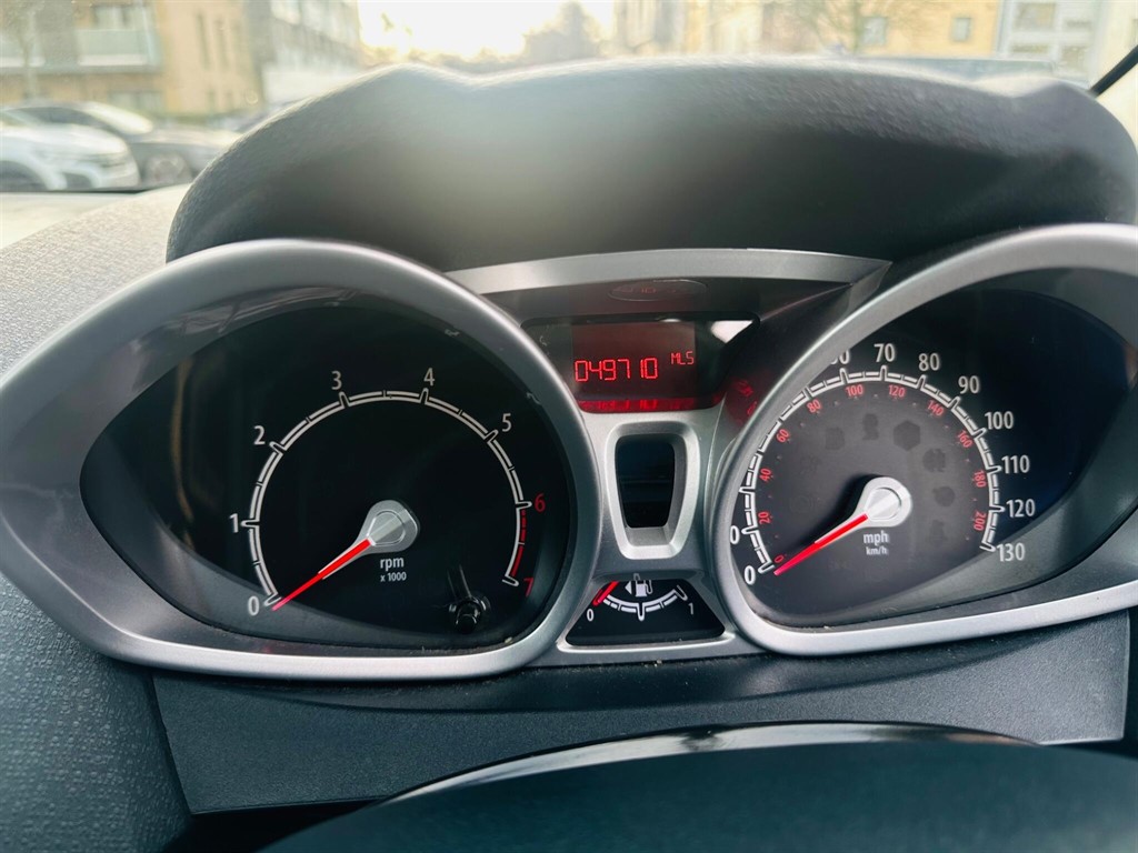 Used Ford Fiesta 2012 for sale - 77232404: Photo 40