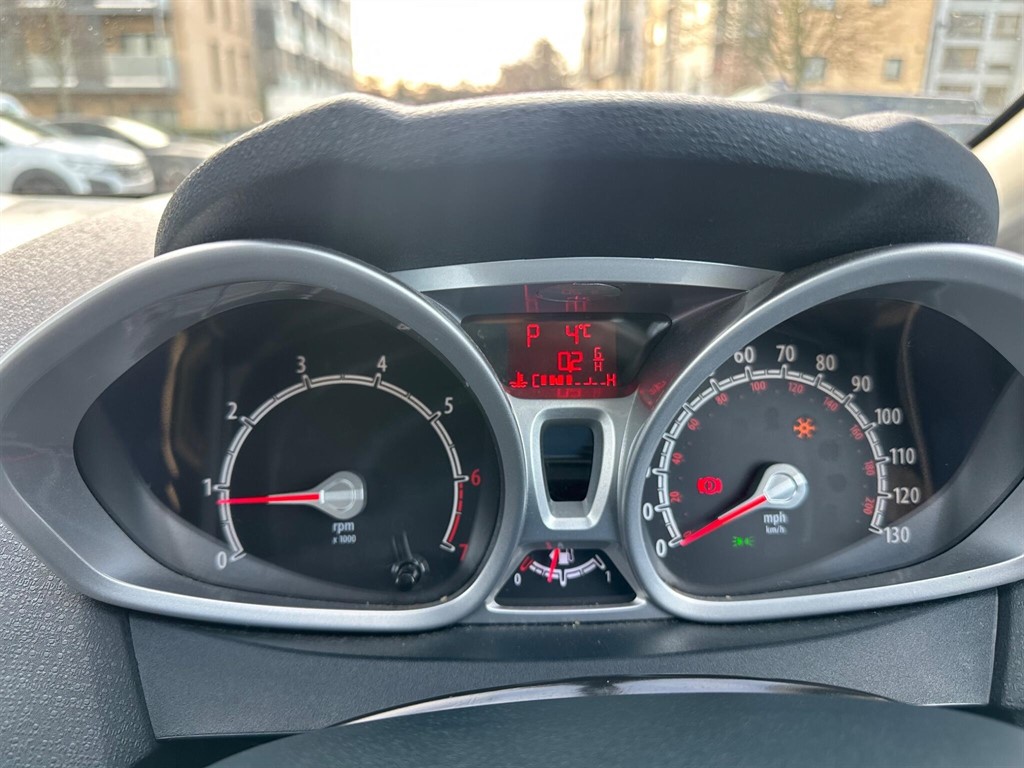 Used Ford Fiesta 2012 for sale - 77232404: Photo 42