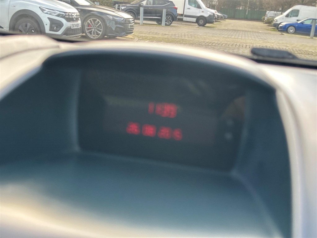 Used Ford Fiesta 2012 for sale - 77232404: Photo 43