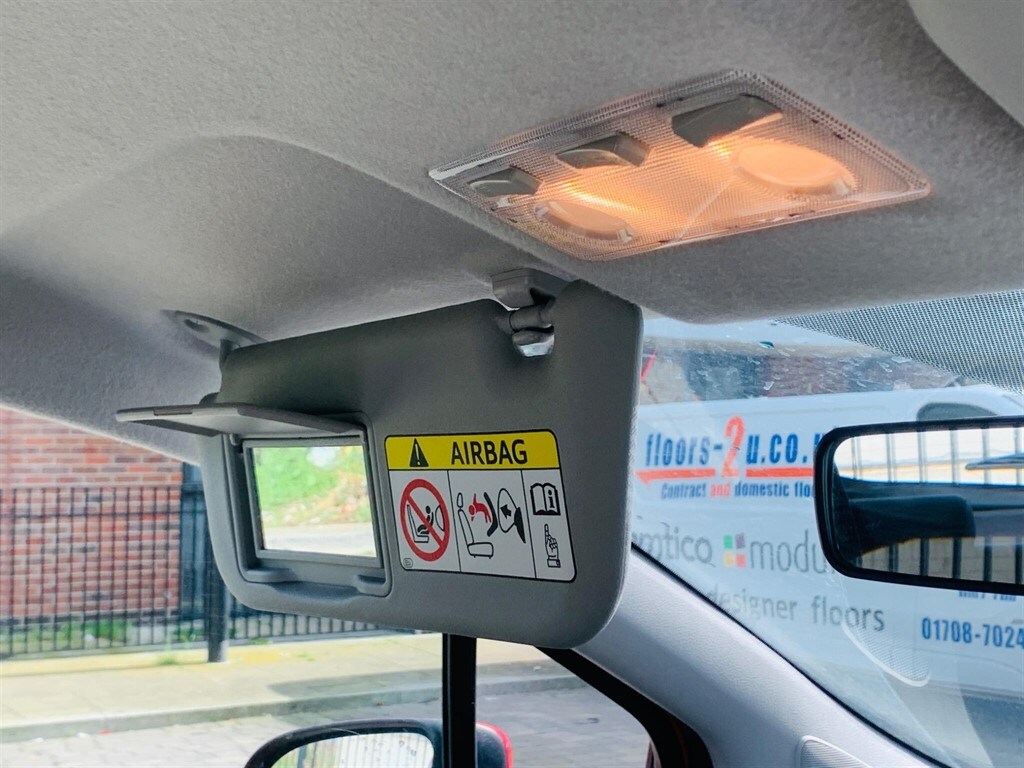 Used Toyota Yaris 2015 for sale - 77827000: Photo 67