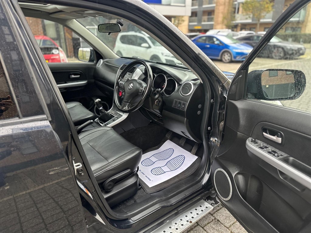 Used Suzuki Grand Vitara 2011 for sale - 76540202: Photo 25