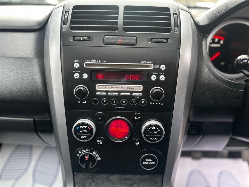 Used Suzuki Grand Vitara 2011 for sale - 76540202: Photo 76