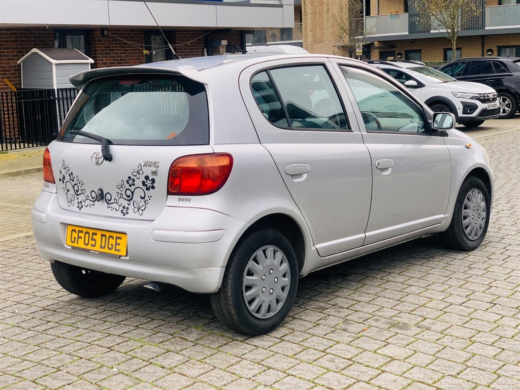 Used Toyota Yaris 2005 for sale - 77472132: Photo 10