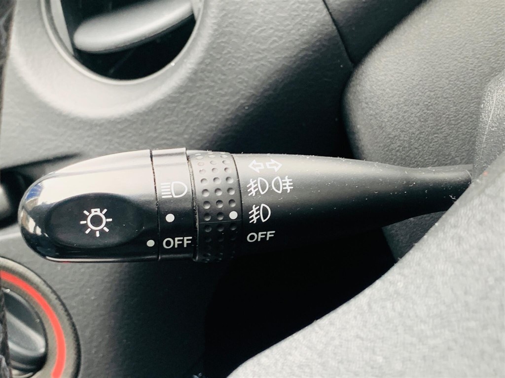 Used Toyota Yaris 2005 for sale - 77472132: Photo 26