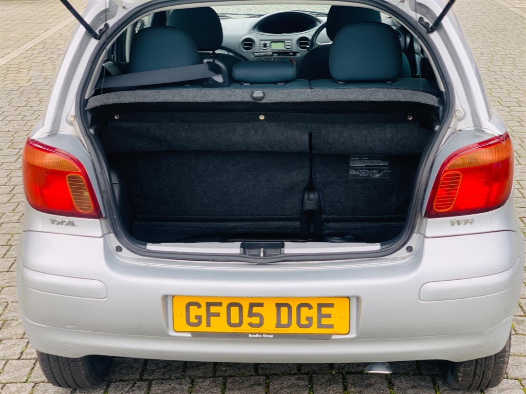 Used Toyota Yaris 2005 for sale - 77472132: Photo 43