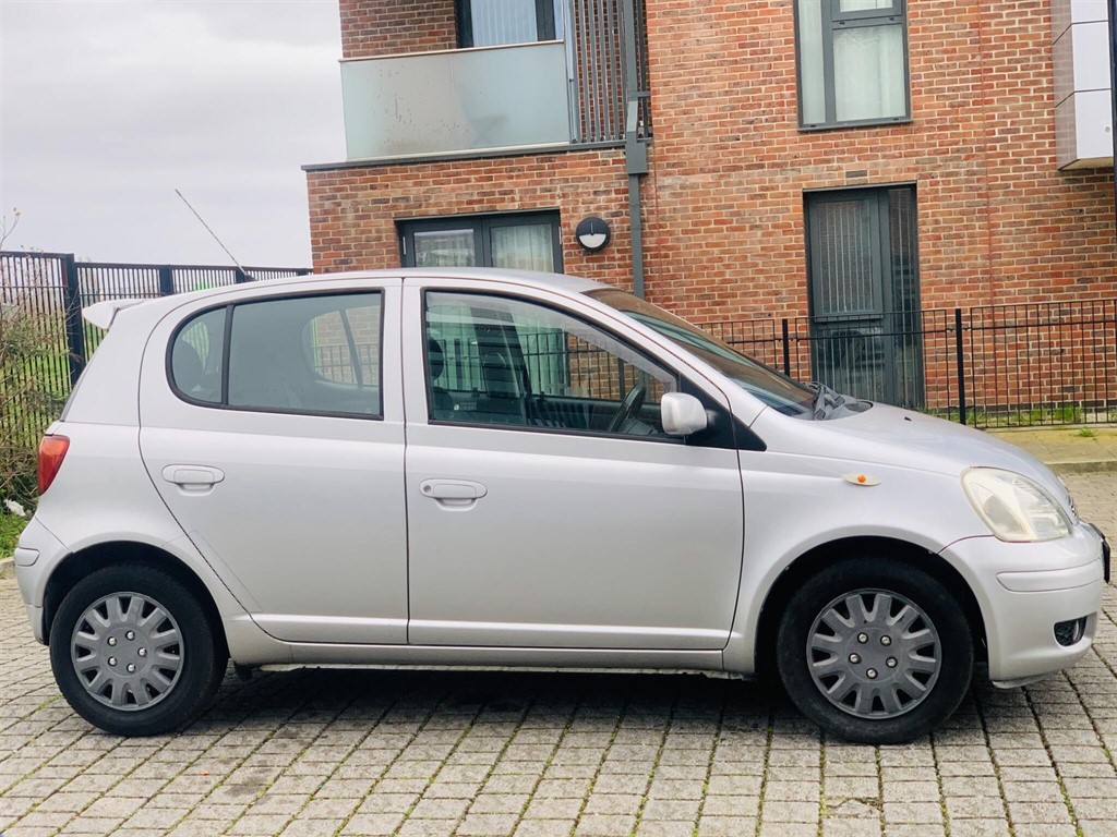 Used Toyota Yaris 2005 for sale - 77472132: Photo 8