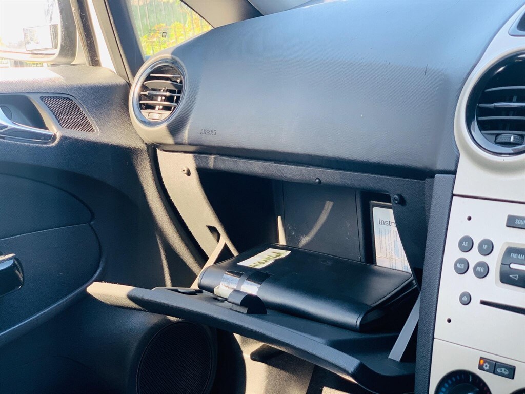 Used Vauxhall Corsa 2010 for sale - 77988841: Photo 14