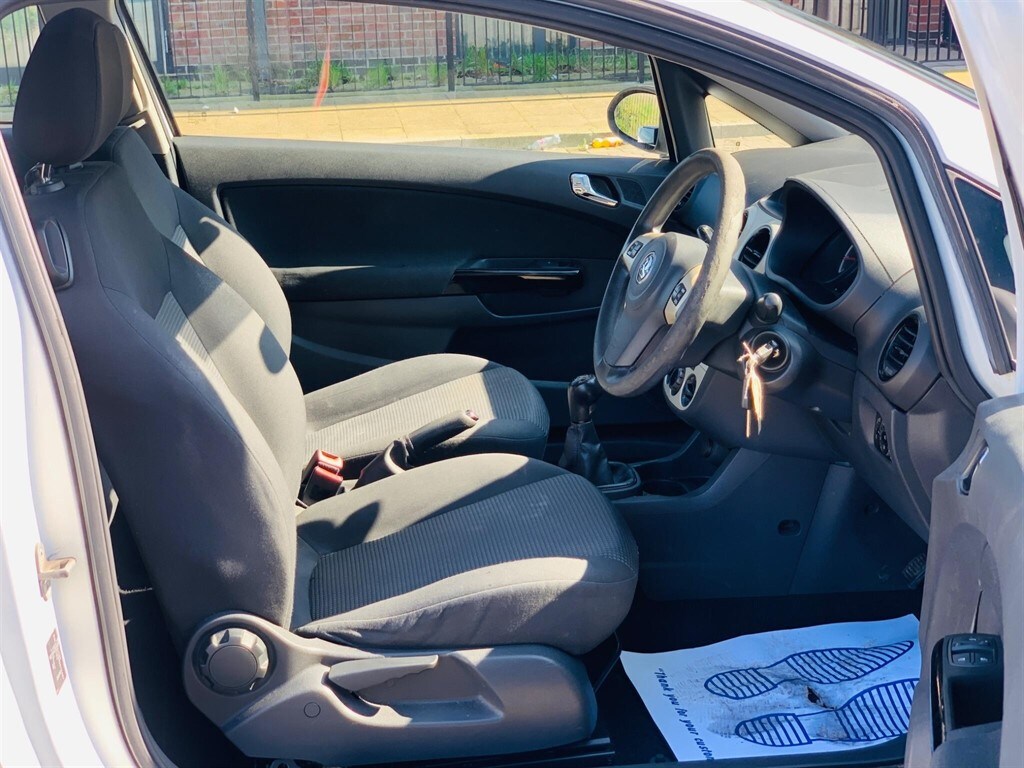 Used Vauxhall Corsa 2010 for sale - 77988841: Photo 15