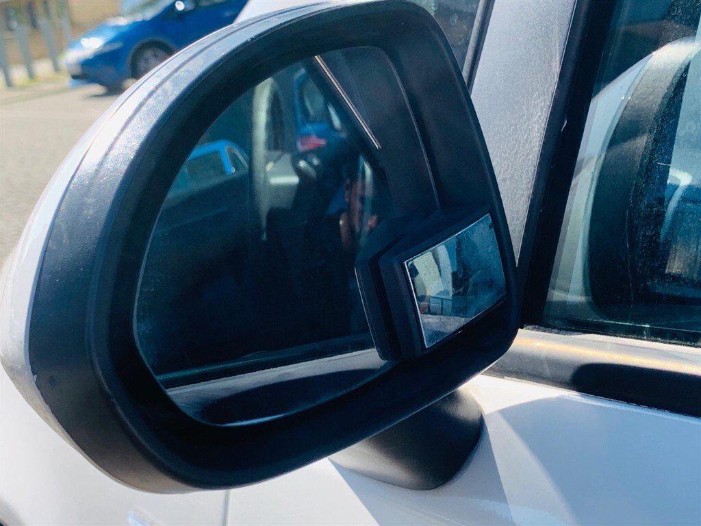 Used Vauxhall Corsa 2010 for sale - 77988841: Photo 33