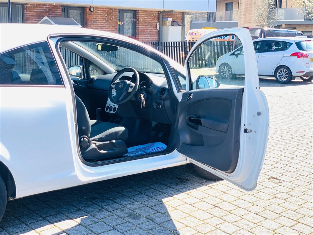 Used Vauxhall Corsa 2010 for sale - 77988841: Photo 39