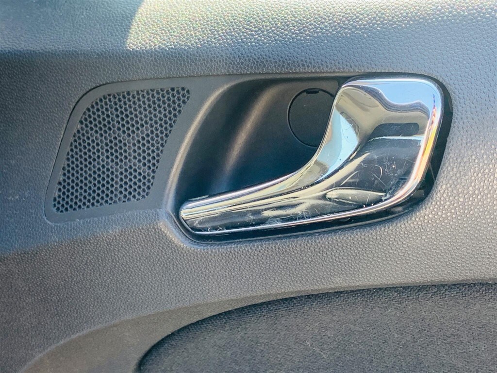 Used Vauxhall Corsa 2010 for sale - 77988841: Photo 40