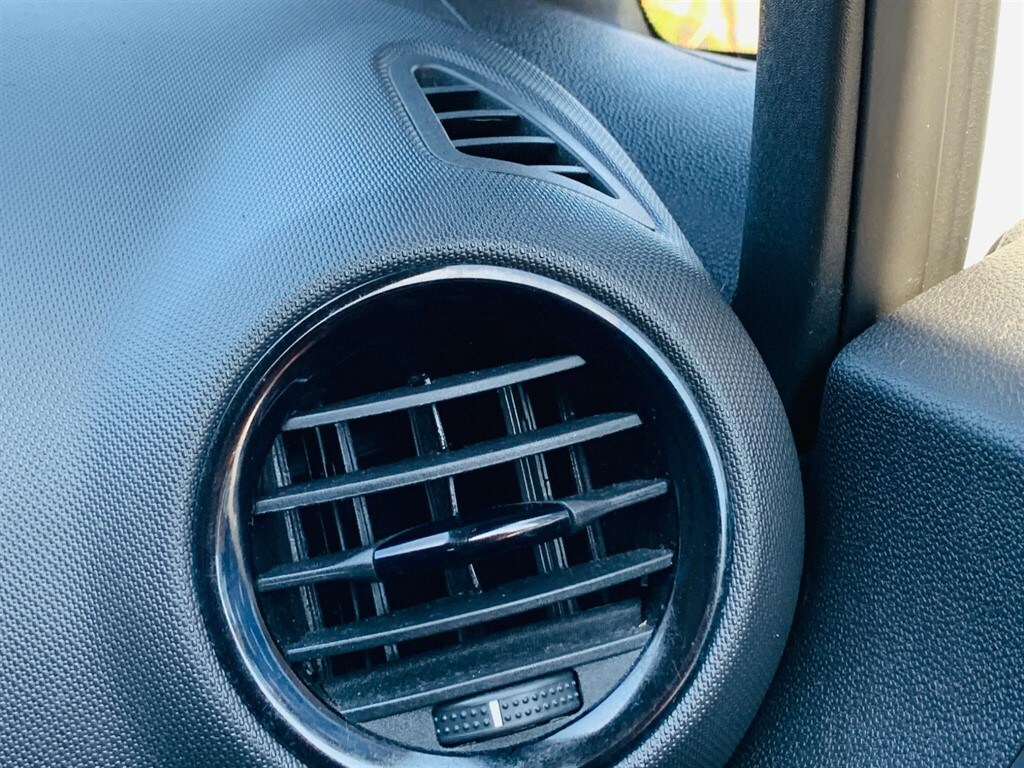 Used Vauxhall Corsa 2010 for sale - 77988841: Photo 44