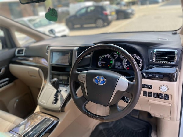 Used Toyota Vellfire 2013 for sale - 75571873: Photo 12