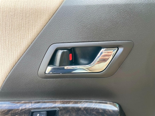 Used Toyota Vellfire 2013 for sale - 75571873: Photo 33
