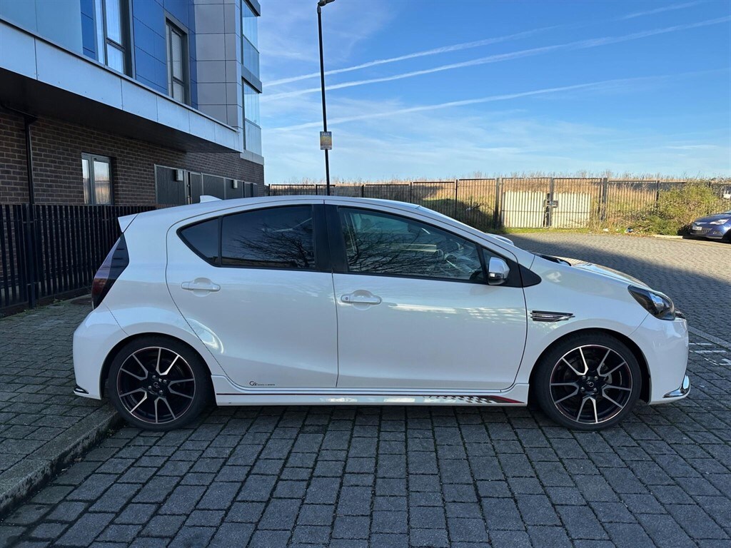 Used Toyota Yaris 2015 for sale - 77819215: Photo 10