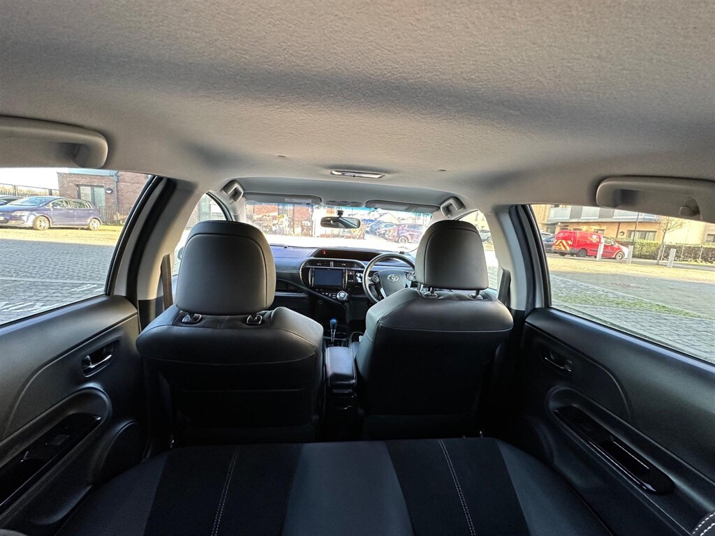 Used Toyota Yaris 2015 for sale - 77819215: Photo 17