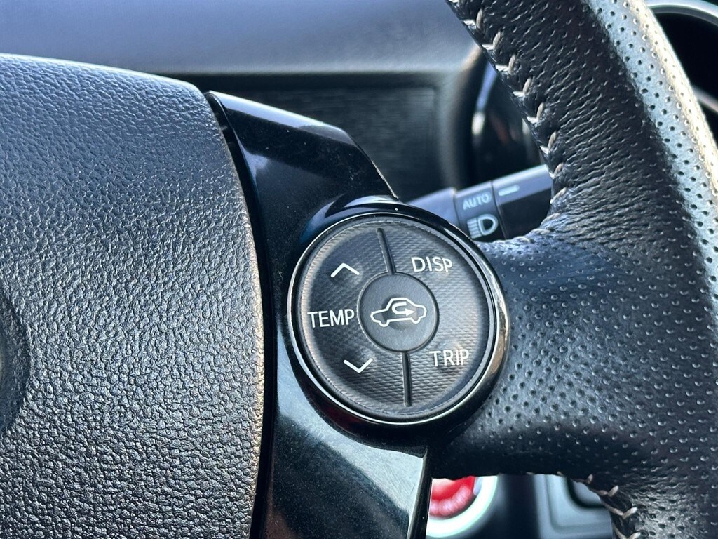 Used Toyota Yaris 2015 for sale - 77819215: Photo 28