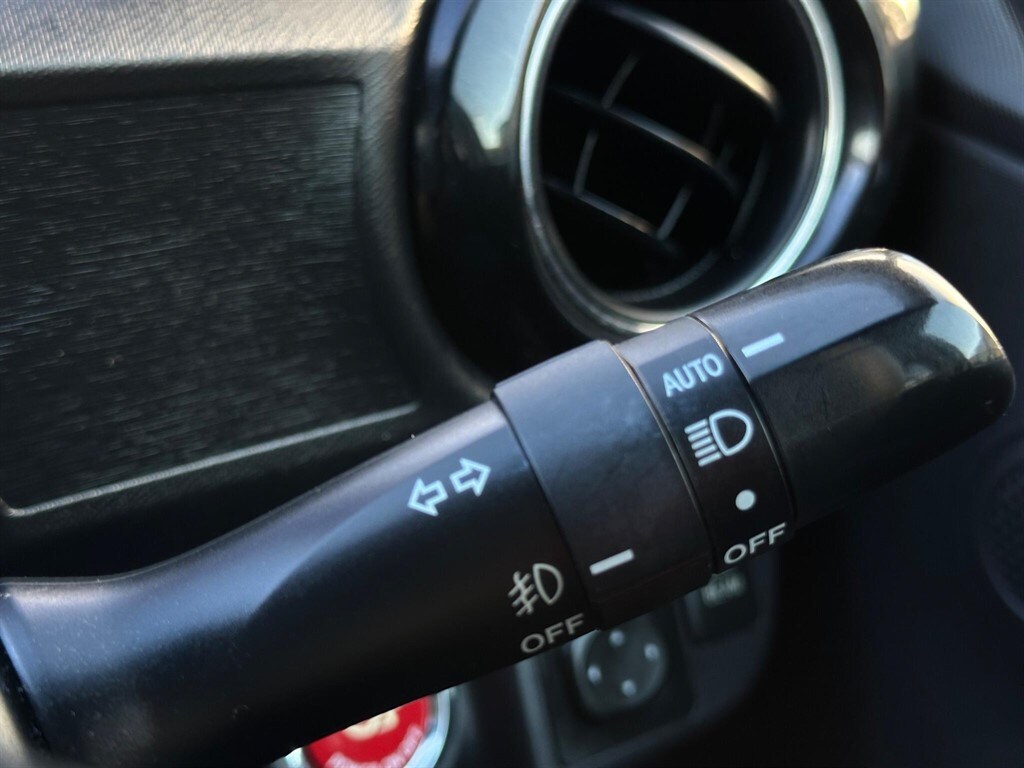 Used Toyota Yaris 2015 for sale - 77819215: Photo 36