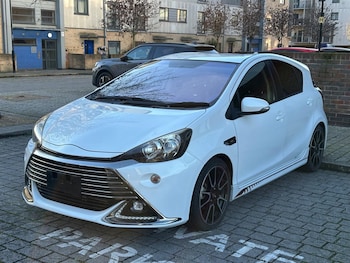 Used Toyota Yaris 2015 for sale - 77819215: Photo