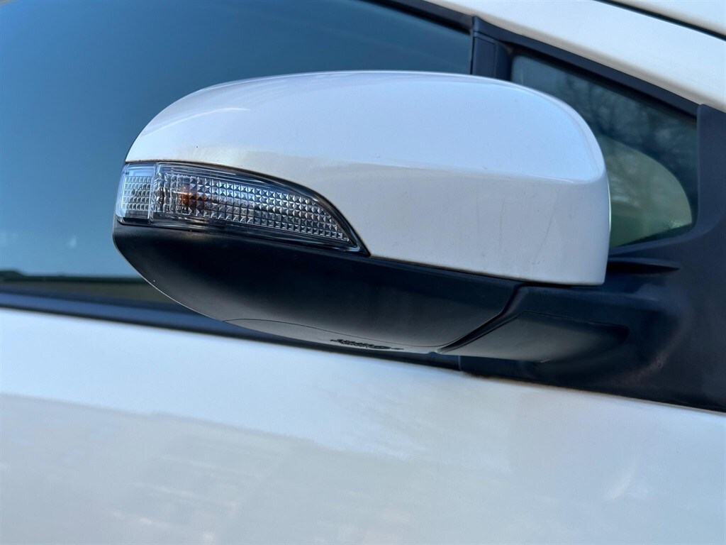 Used Toyota Yaris 2015 for sale - 77819215: Photo 66