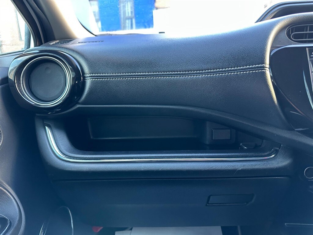 Used Toyota Yaris 2015 for sale - 77819215: Photo 67