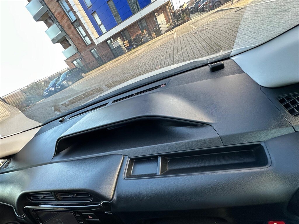 Used Toyota Yaris 2015 for sale - 77819215: Photo 74